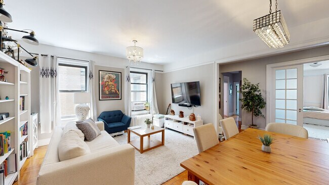 3BR, 1BA - 1300 SQ/FT