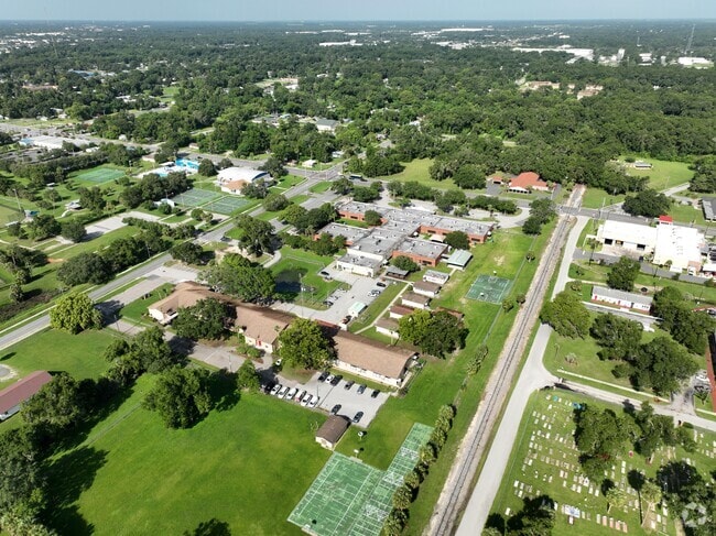 Discover the joy of learning in the inspiring environment of Madison Street Academy in Ocala.