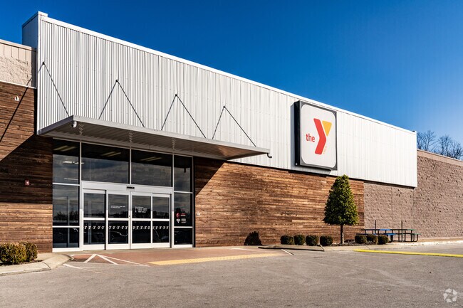 Dickson has a YMCA with gym and local sports teams.