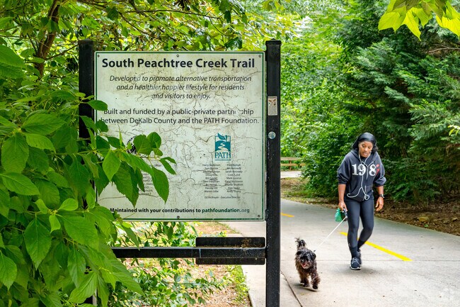 Residents of Toco Hills can enjoy the South Peachtree Creek Trail, which connects at Mason Mill Park and is a great place to enjoy a walk, run, or bike ride outdoors.