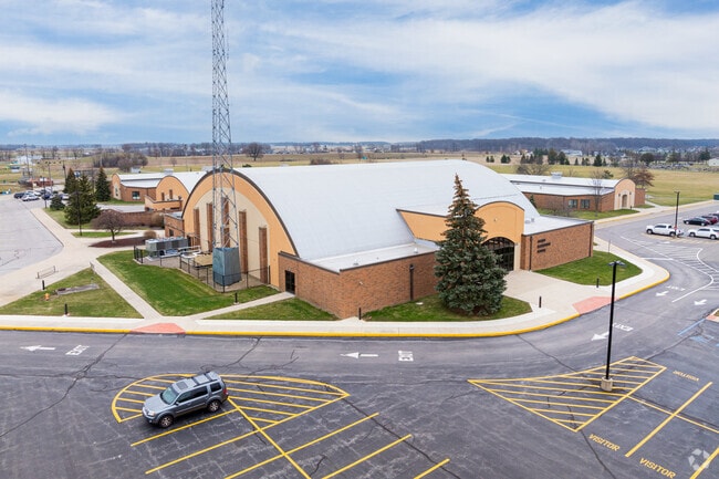 Ossian Elementary School teaches grades K-5.