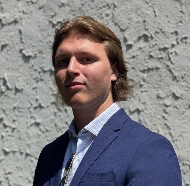 Agent Photo