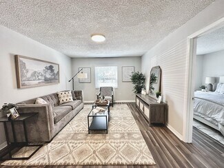 2512 W Stroud Ave, Tampa, FL 33629