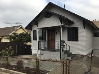 1990 Ocean View Blvd, San Diego, CA 92113