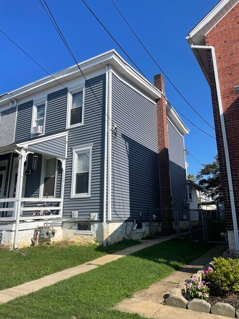 112 Webster Ave unit 112 Webster Avenue 2, Downingtown, PA 19335 - photo 1