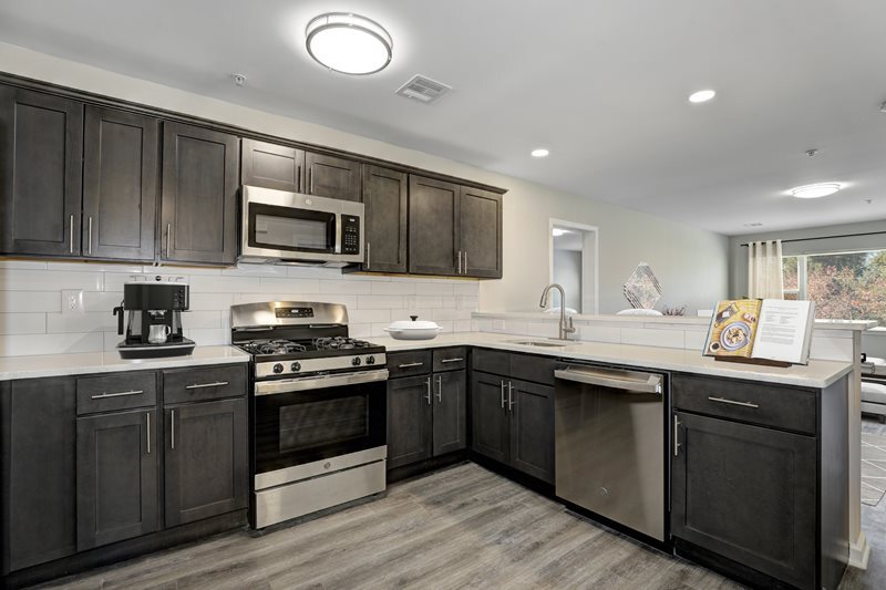 Spring Mill Manor, Springfield, NJ 07081 - photo 1