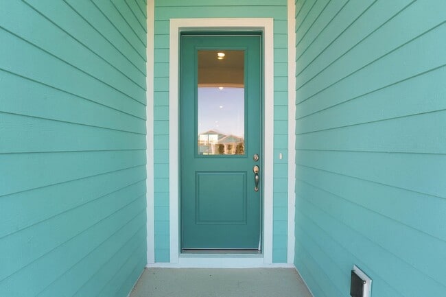 1005 Fiesta Key Cir, Lady Lake, FL 32159 - photo 5