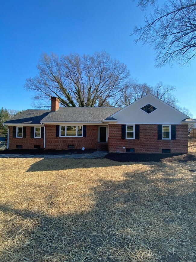 8217 Woodman Rd, Henrico, VA 23228
