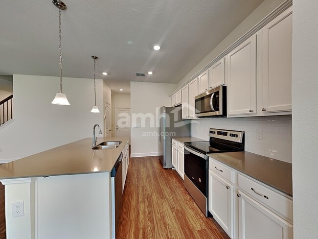 992 Heritage Blvd, Delaware, OH 43015 - photo 3