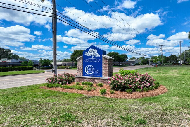 Christ Covenant School has a student to teacher ratio of 16 to 1.