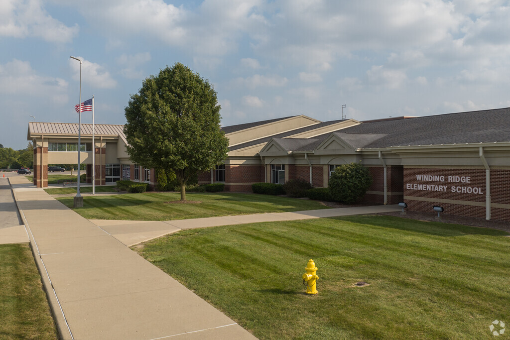 The main building sign to Winding Ridge Elementary School on E 46th St.