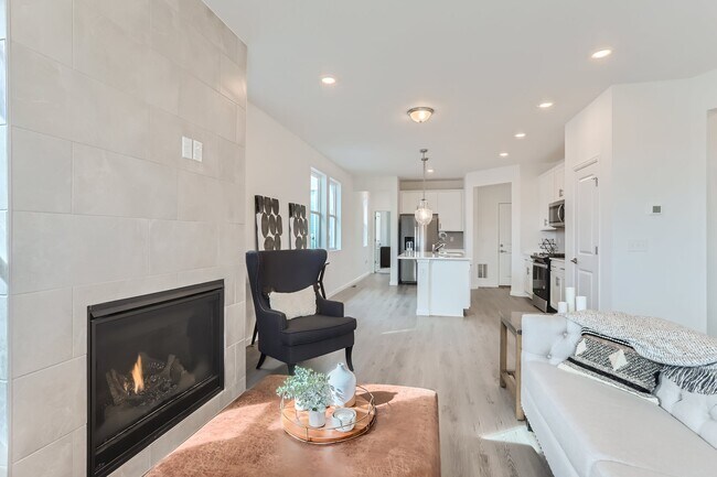 2923 Pershing St unit 36980445, Strasburg, CO 80136 - photo 6