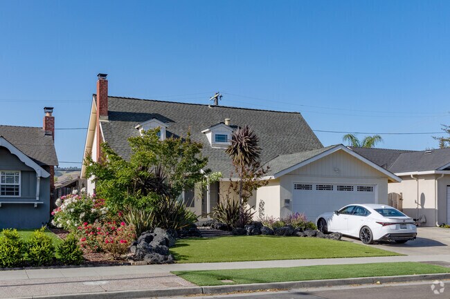 Cape Cods-style homes can be your next dream house in Anderson East.