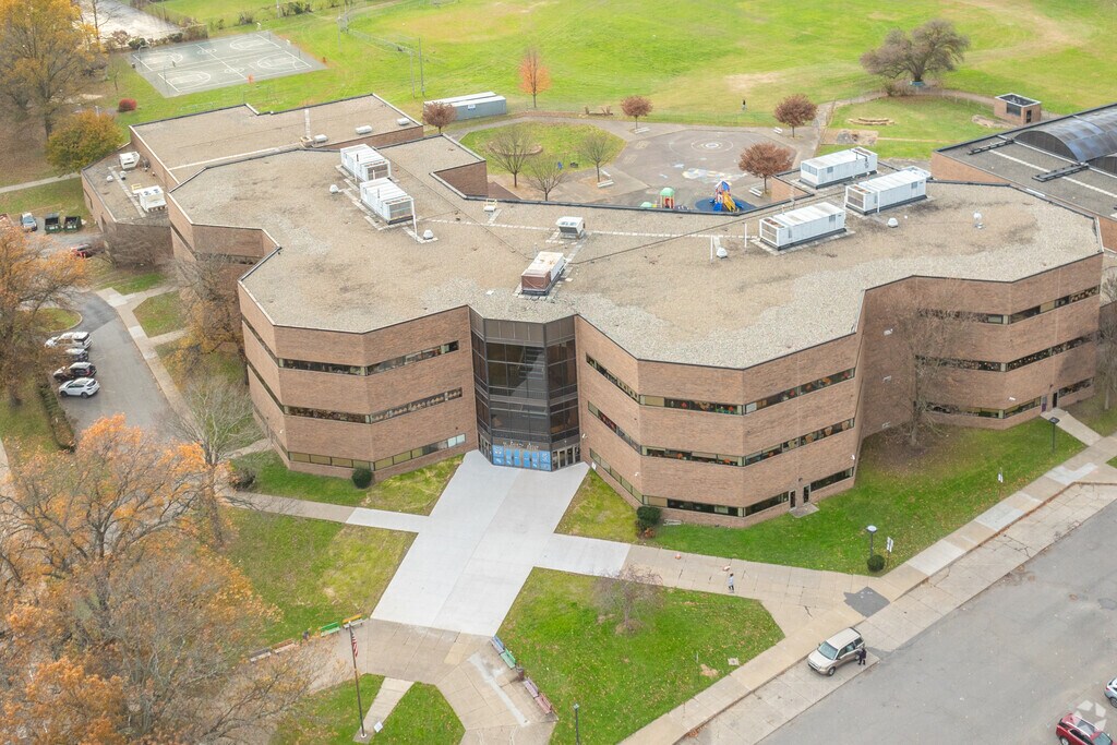 David W. Kistler Elementary School is a wonderful school to enroll your child.