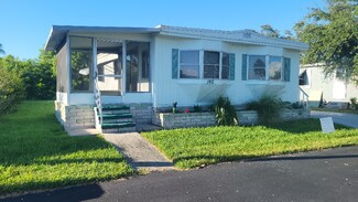 142 Hamilton Dr, Palmetto, FL 34221