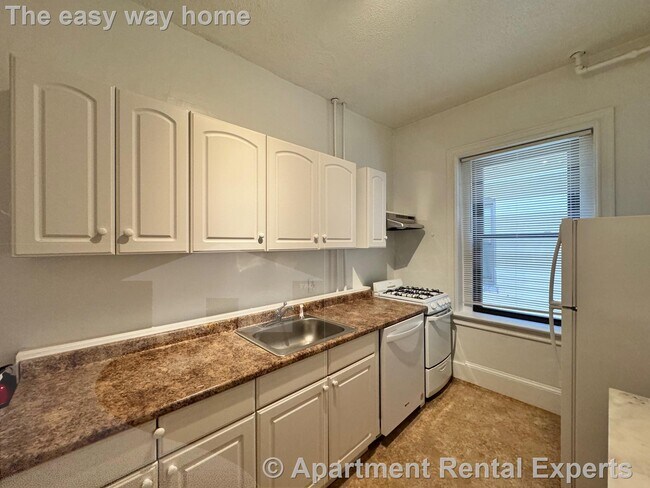888 Massachusetts Ave unit 514, Cambridge, MA 02139 - photo 4