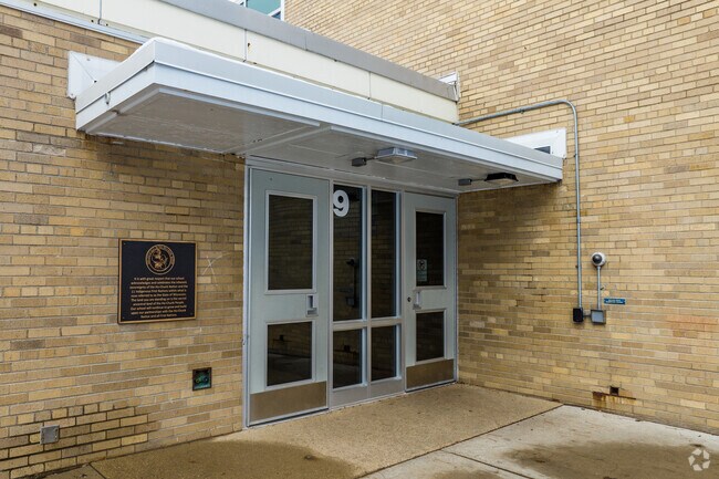 Welcome to Orchard Ridge Elementary School in Madison, adjacent to Akira Toki.