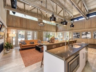 7969 Madison Ave, Citrus Heights, CA 95610