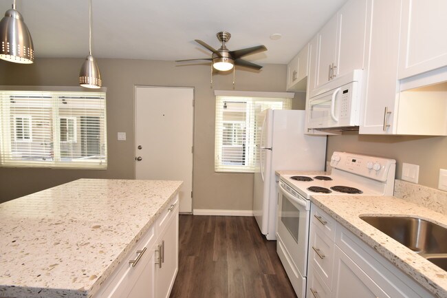 Hilltop Terrace, San Diego, CA 92103 - photo 7