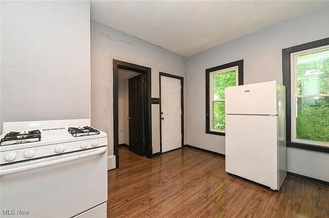 3620 E 63rd St unit Back unit, Cleveland, OH 44105 - photo 7