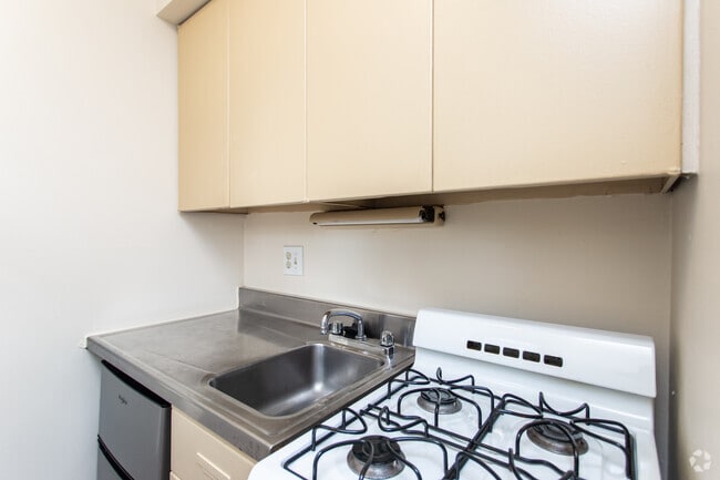 Clintonville Commons, Columbus, OH 43214 - photo 4