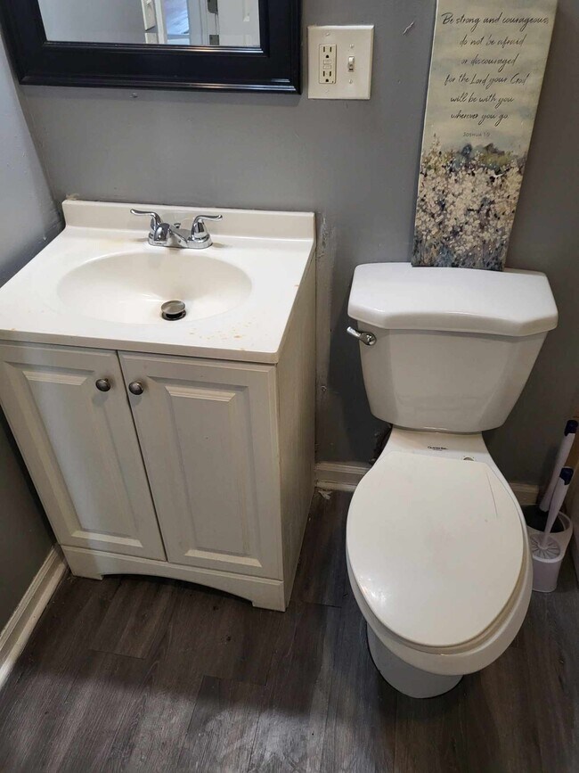 146 W 66th St unit 2W, Chicago, IL 60621 - photo 6