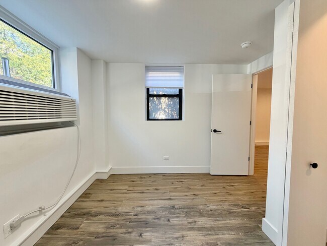 940 W Carmen Ave unit 1, Chicago, IL 60640 - photo 6