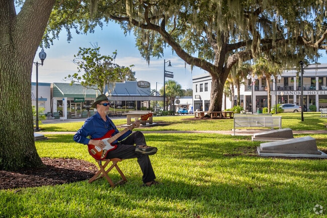 Circle Park in Downtown Sebring is an excellent place to hang out and play guitar.
