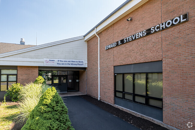 Stevens Alternate High School serves grades 9-12 in East Hatford, CT.