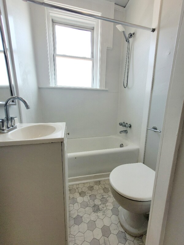 1611 Hampton Blvd unit C5, Norfolk, VA 23517 - photo 6