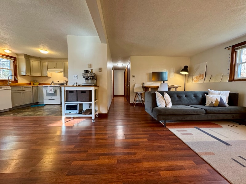 27 N Hillside Rd unit A, South Deerfield, MA 01373 - photo 1