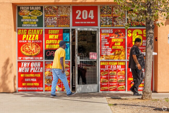 Maple Pizza, near Rainbow Ridge, is a local favorite to pick up creative and delicious pizza options.