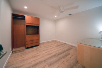 3147 Francis St Unit 4, Honolulu, HI 96815