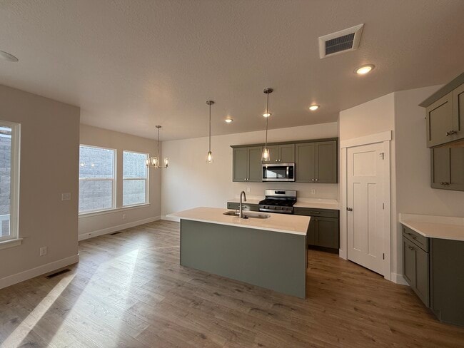 4805 S Heartwood Rd, Mapleton, UT 84664 - photo 7