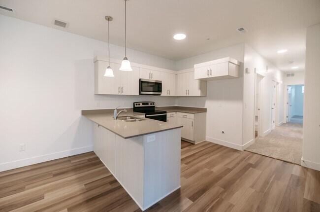 Highridge - Condos unit Lot L203, Saratoga Springs, UT 84045 - photo 2