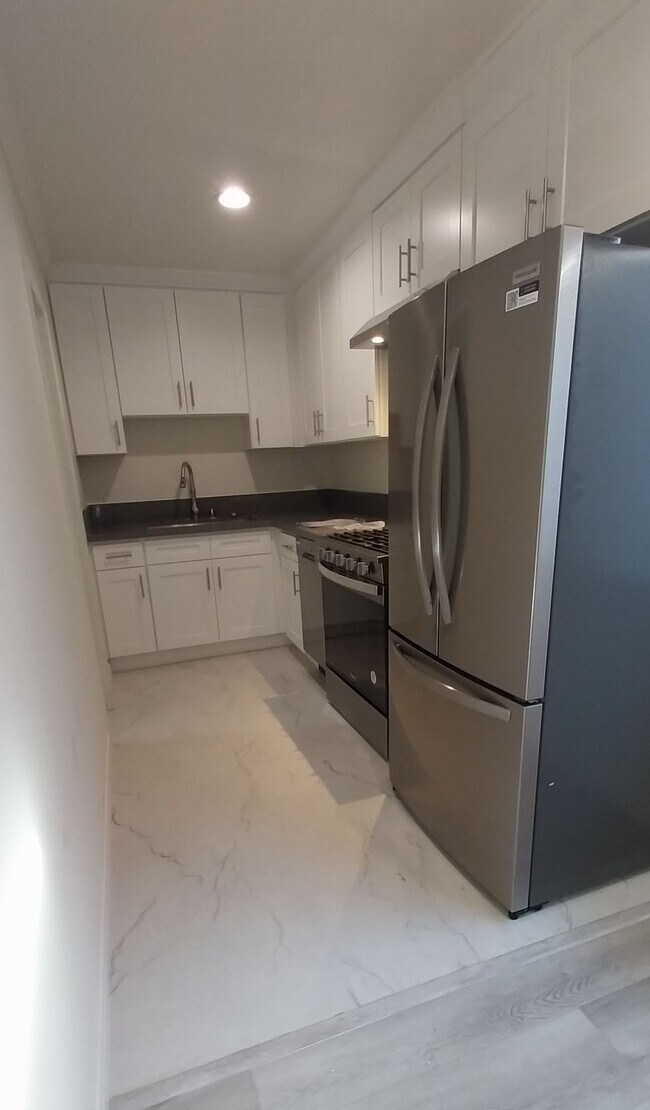 4455 1/2 S Centinela Ave, Los Angeles, CA 90066