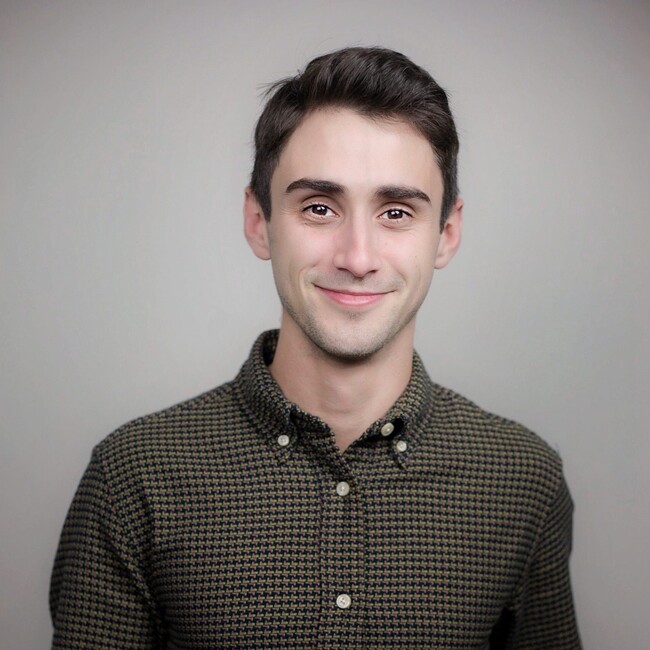 Agent Photo