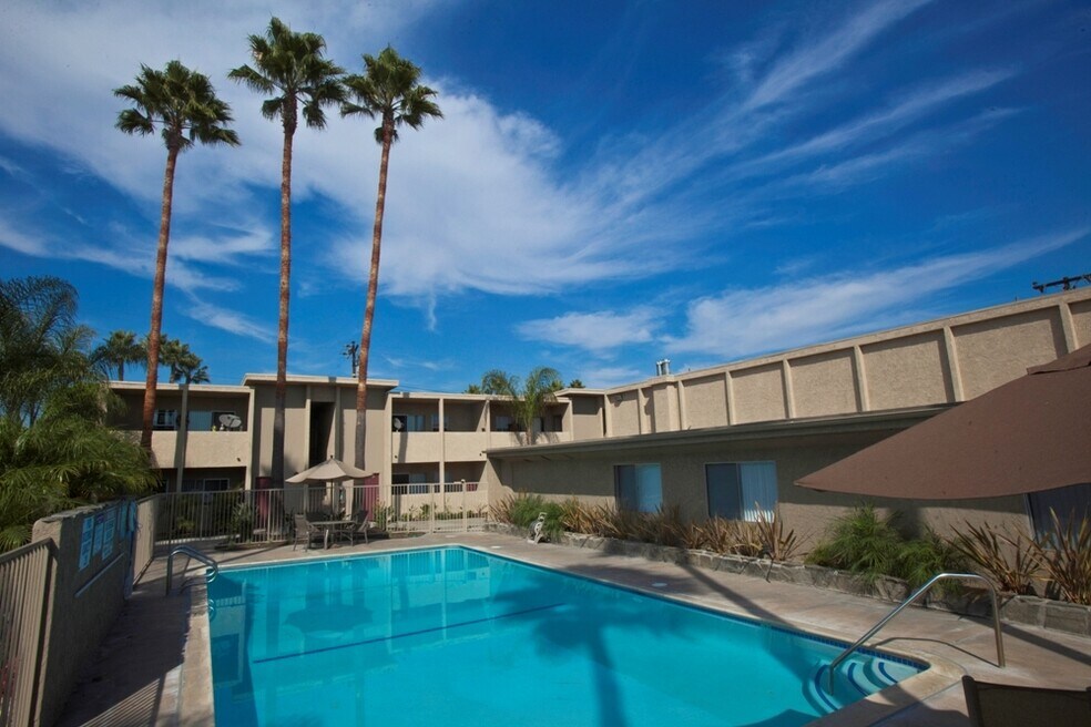 130 Woodruff Apartments, Bellflower, CA 90706 - photo 1