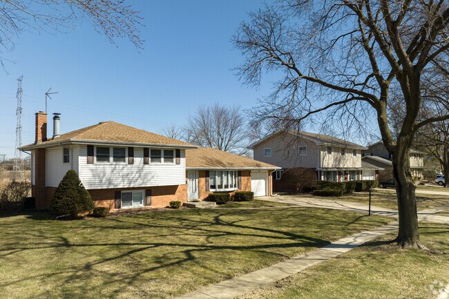 Split level homes line the streets of Reseda.