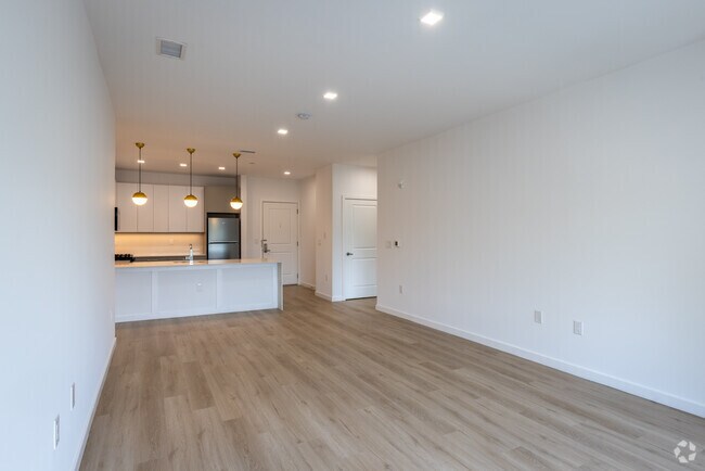 110 Washington, Bloomfield, NJ 07003 - photo 3