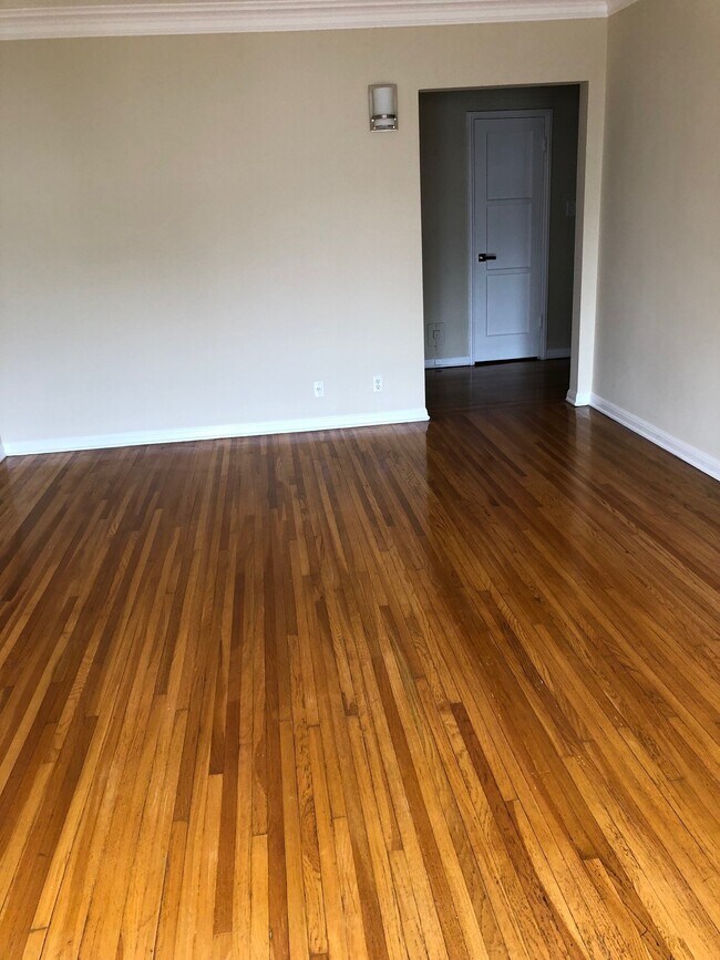 8333 W 1st St unit 8333 West 1st Street, Los Angeles, CA 90048 - photo 3