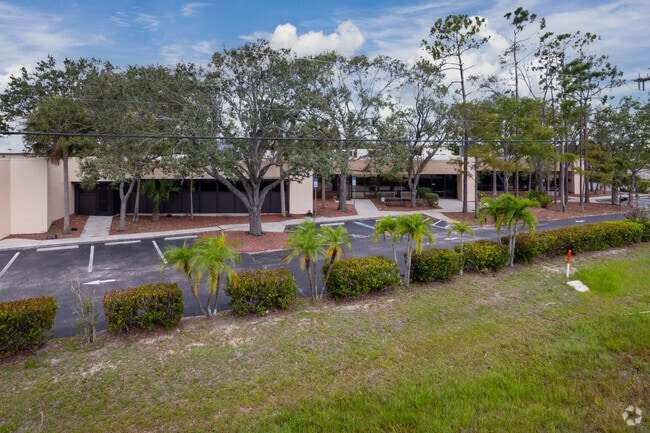 North Nicholas High School in Cape Coral offers a free lunch program.