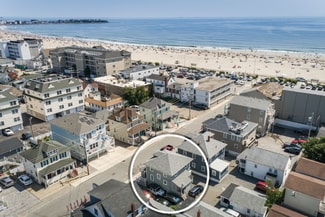 15 L St, Hampton, NH 03842