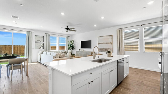 3463 N Olinda Ave, Fresno, CA 93723 - photo 3