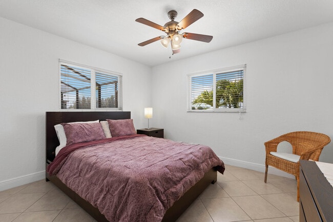 314 SW 3rd Place unit 1, Cape Coral, FL 33991 - photo 7