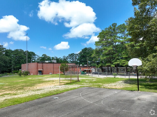W.E. Putnam Middle School has plenty of outdoor green space's to play in.
