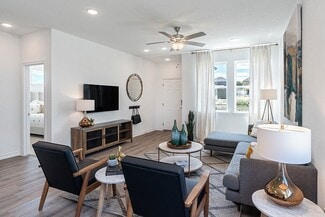 304 Stinchcomb, Hutto, TX 78634