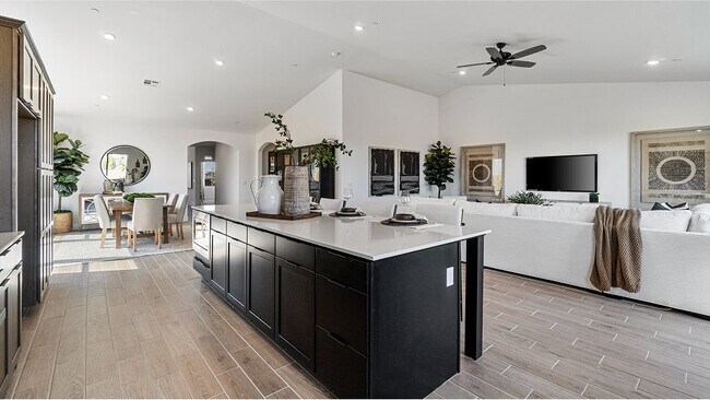 8403 Killary Harbor Ave, Bakersfield, CA 93311 - photo 5