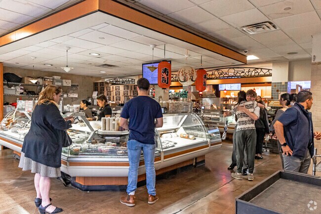 The Iron Tomato has been a lunchtime favorite in downtown White Plains for over 15 years.