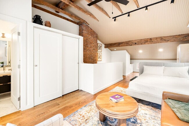 1510 Race St unit ID1056158P, Cincinnati, OH 45202 - photo 6